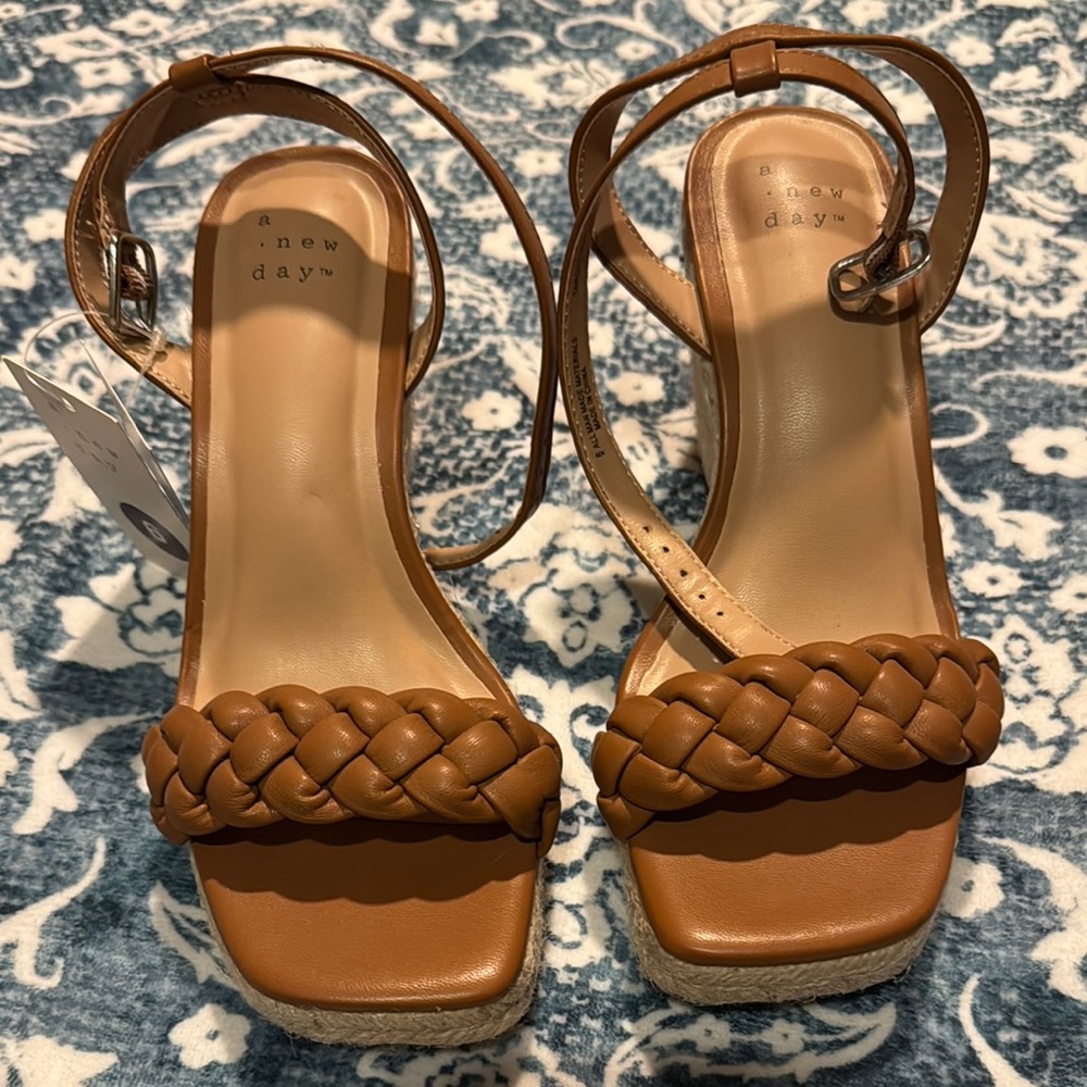 A New Day Women's Tan Braided wedges size 6